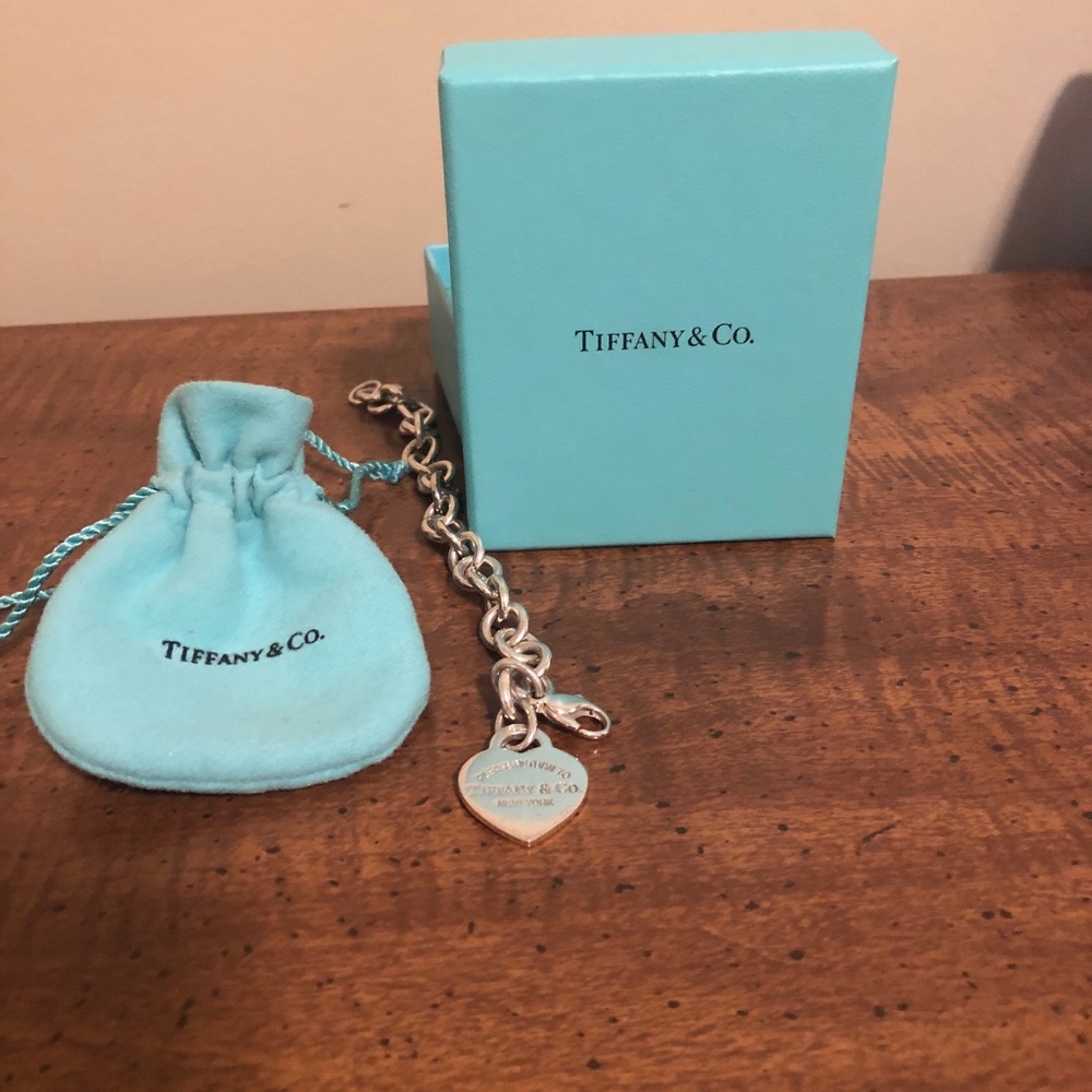 Return to Tiffany Co. Sterling Silver Heart Tag Br